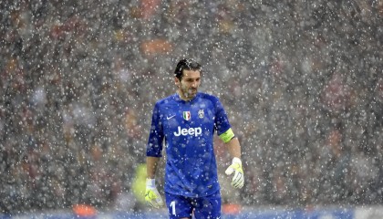 开云体育下载-奥亚尔萨瓦尔爆发，巴黎末节带走英格兰，一场足球与文明的隐喻