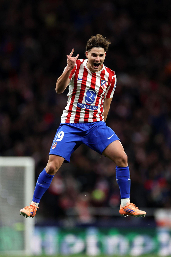 国际米兰翻盘日本,阿尔瓦雷斯关键制胜 国际米兰翻盘日本,阿尔瓦雷斯关键制胜