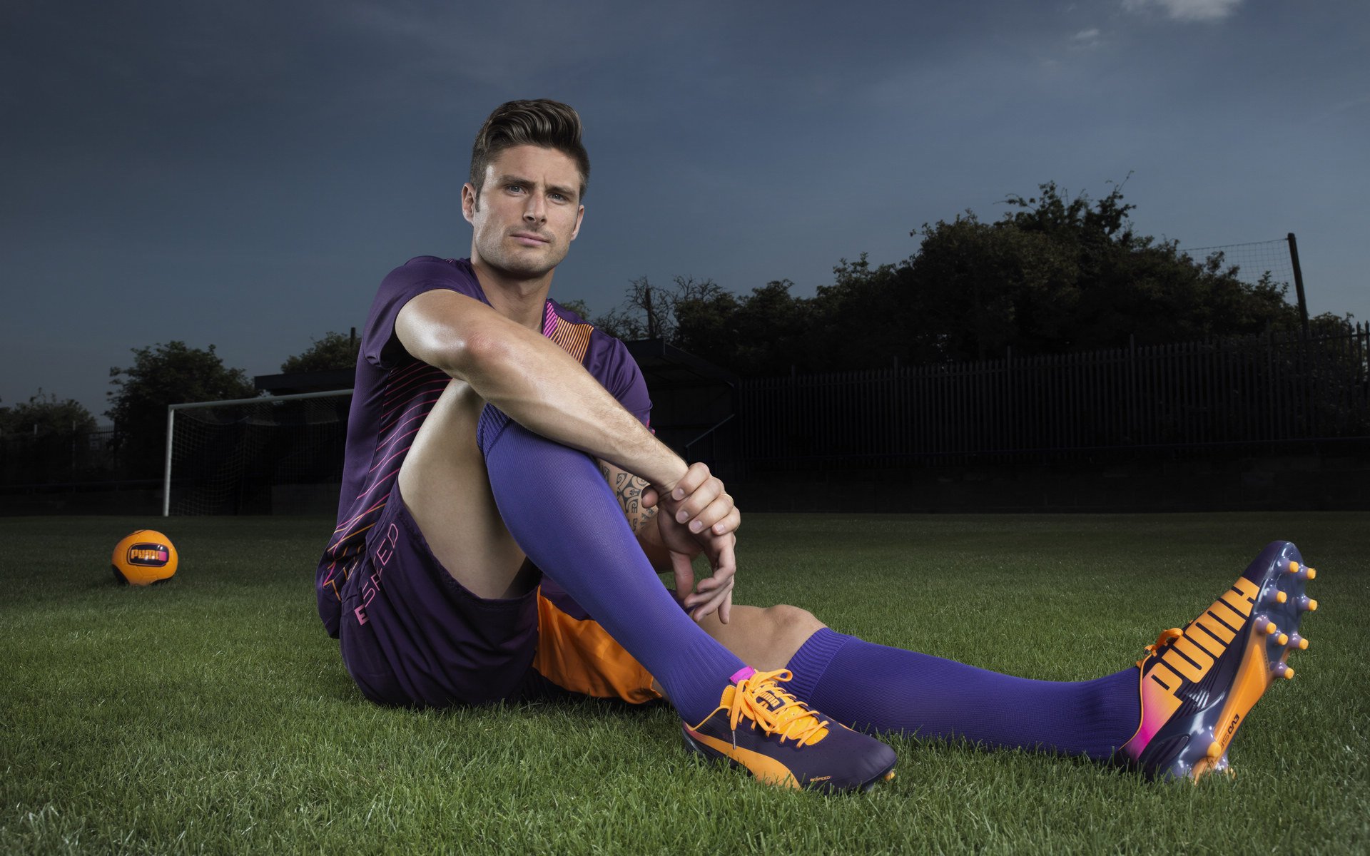 教科书般的隐形，奥利维耶如何用沉默主宰了比利时与荷兰的喧嚣